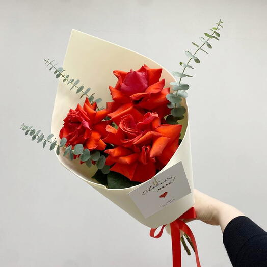 Ажурные розы с эвкалиптом
