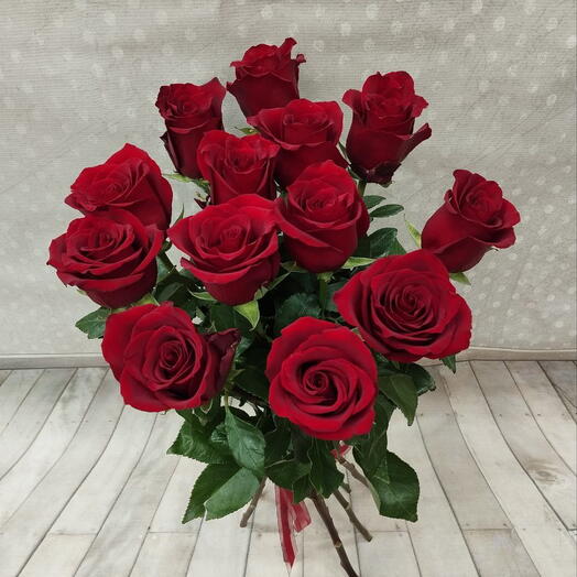 Букет красных роз
