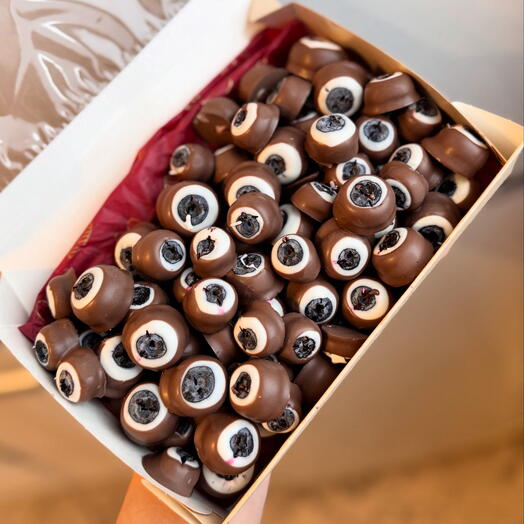 Голубика в двойном шоколаде 500 гр