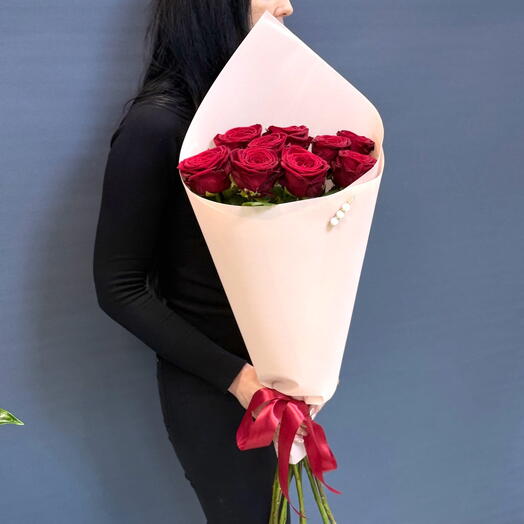 Букет из 9 красных роз Red Naomi