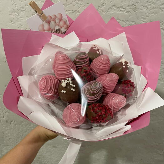 Букет клубника в шоколаде 15 шт