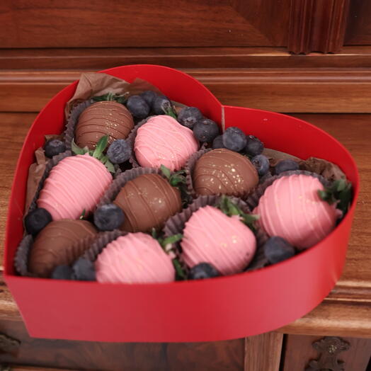 Клубника в шоколаде «сердце»