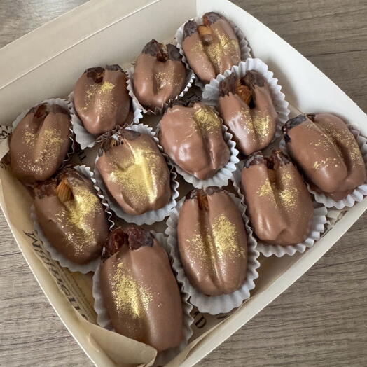 Королевские финики в шоколаде 12 штук