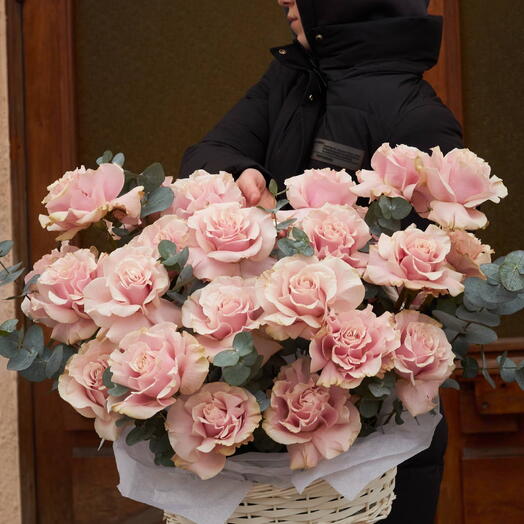 Корзина французских роз