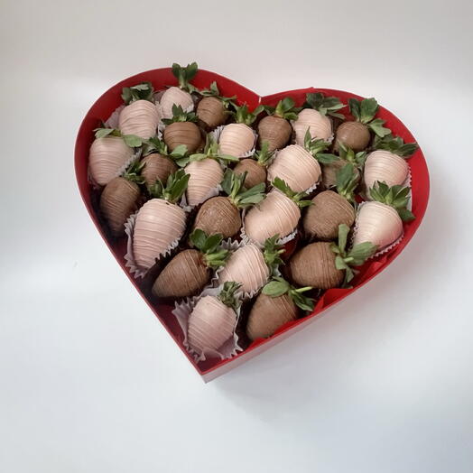 Клубника в шоколаде сердце🍓