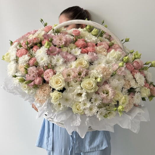 Корзина с цветами Пробуждение