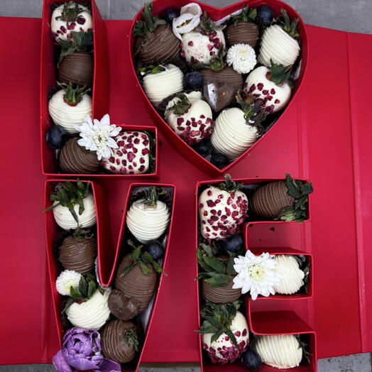 Клубника в шоколаде I Love You