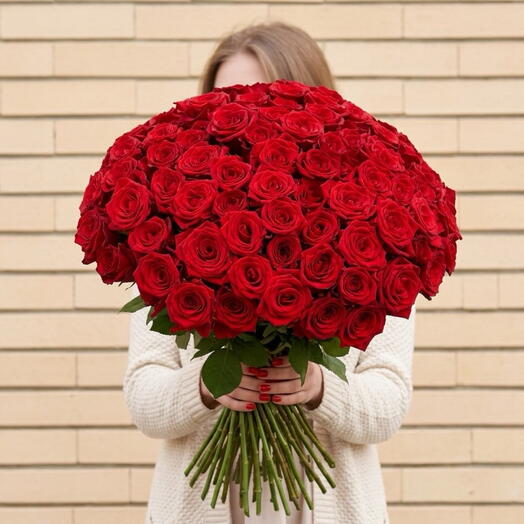 101 красная Роза Red Naomi