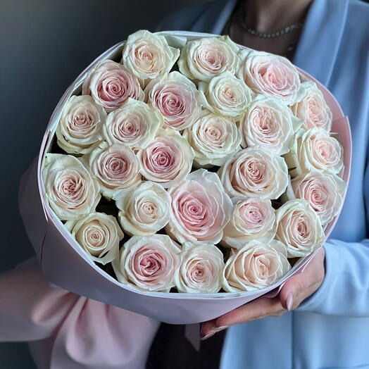 Кремовая роза 25 шт