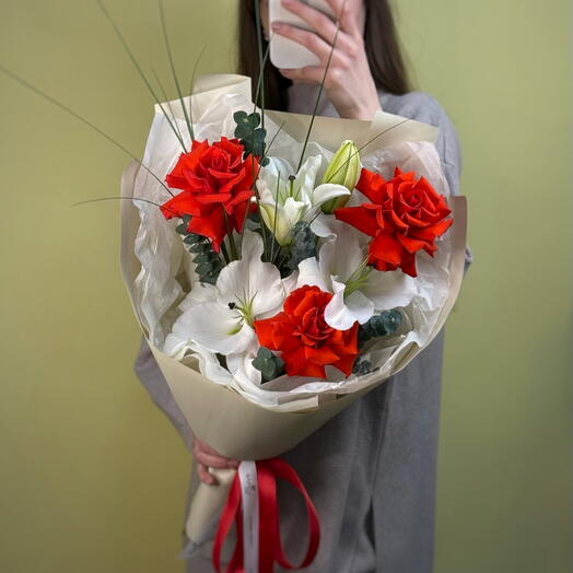 Букет комплимент 14