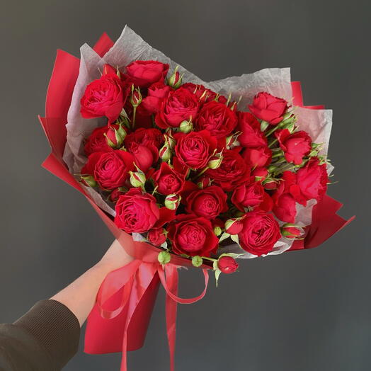 Букет из 5 кустовых роз