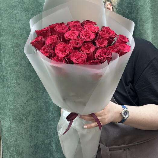 «Рубиновая ночь» букет роз из 25 штук