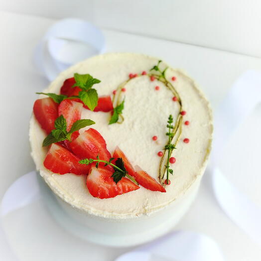 Бенто-торт с клубникой 🍓