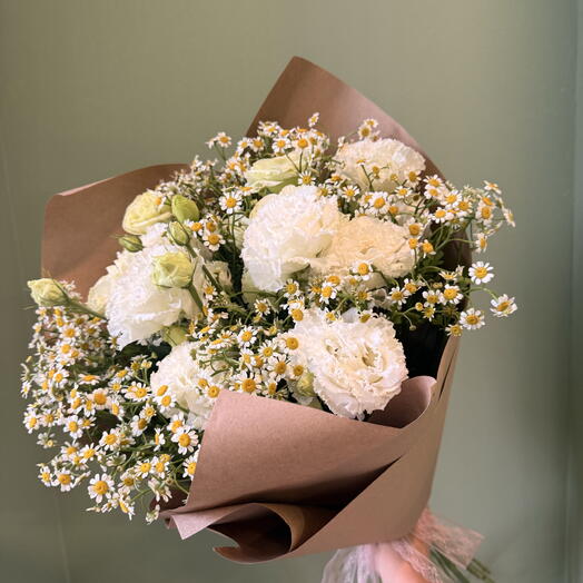 Букет 💐 из эустомы и ромашки