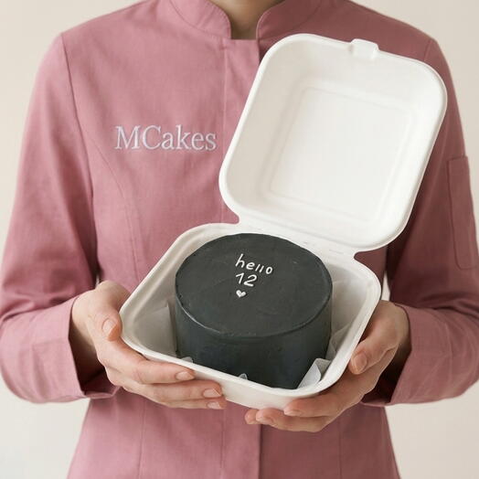 Bento cake black "hello..."