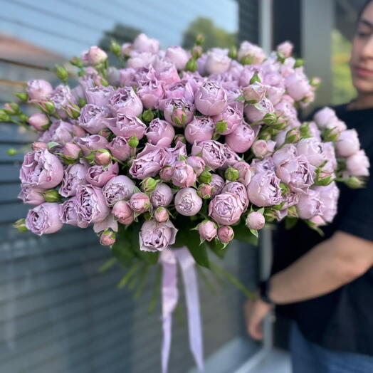 Монобукет из кустовых роз Бомбастик💜
