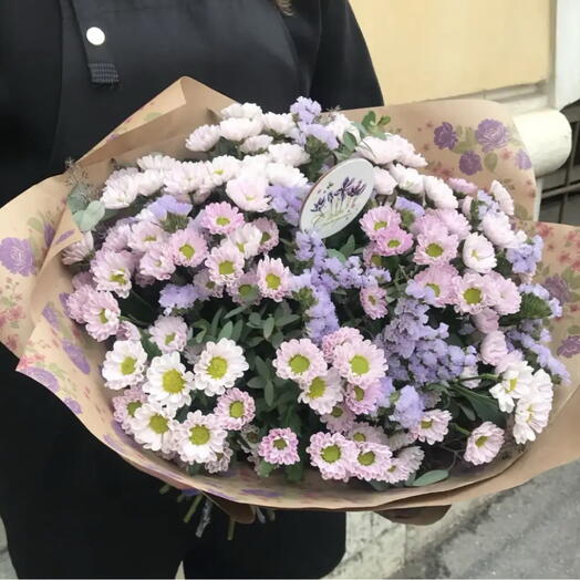 Букет из ромашек Сантини с лавандовой статицей
