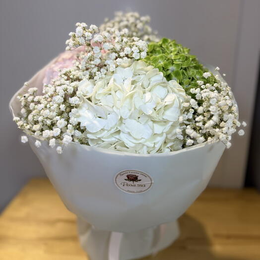 Красивый букет из эквадорских гортензий 💐💚