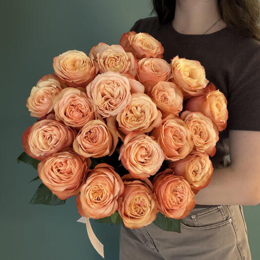 Монобукет из шикарных пионовидных роз