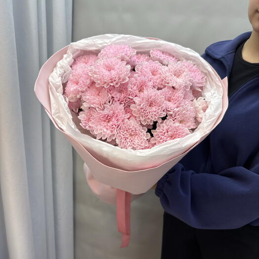 Букет из розовых хризантем