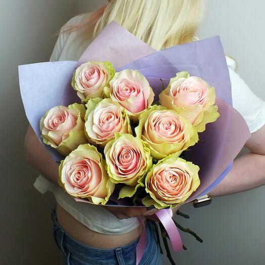 Bouquet of delicate roses