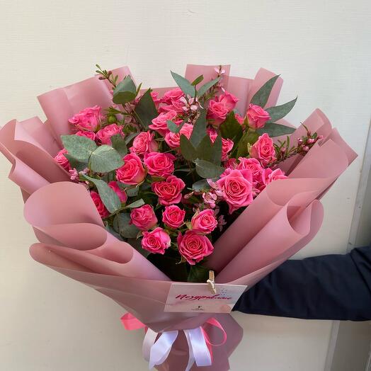 Bouquet of bush roses " Liana "