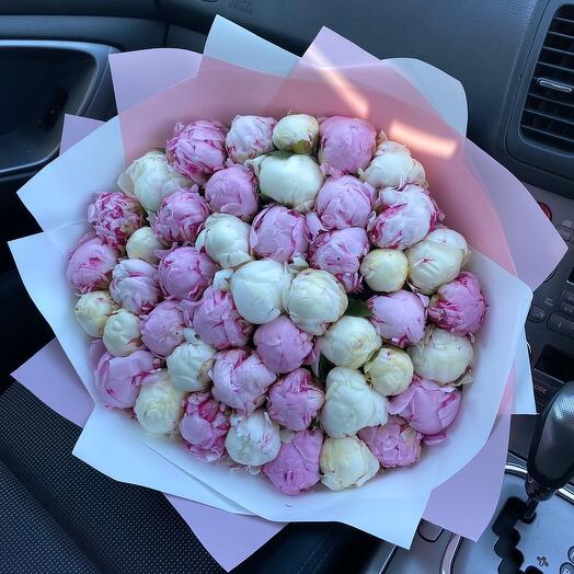 Bouquet of 51 peonies