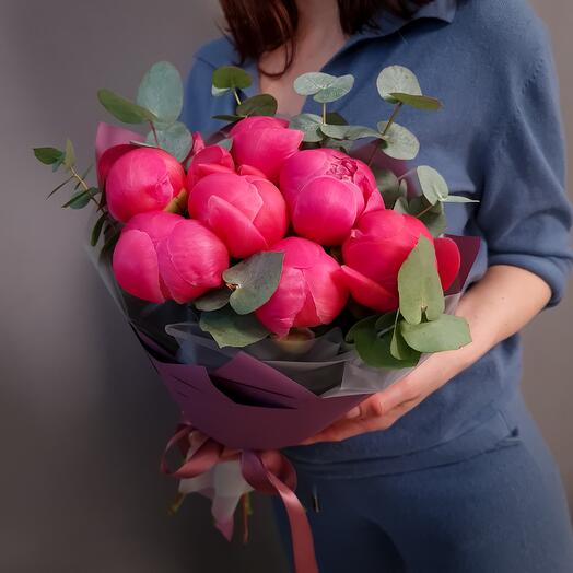 7 Peonies Coral Charm with Eucalyptus
