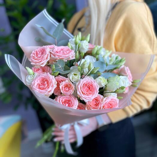 Bouquet of roses and eustoma🌸