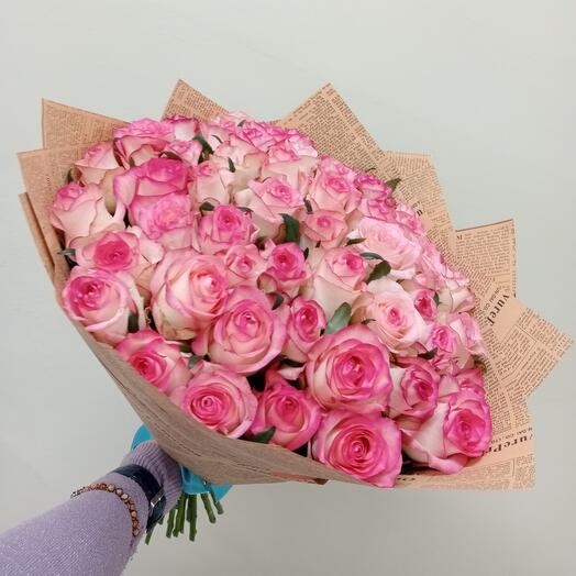 Ramo de 51 rosas Rosadas Hermosa Jumilia