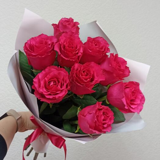 9 crimson roses