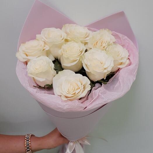 9 white roses