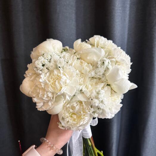 Свадебный букет с пионами