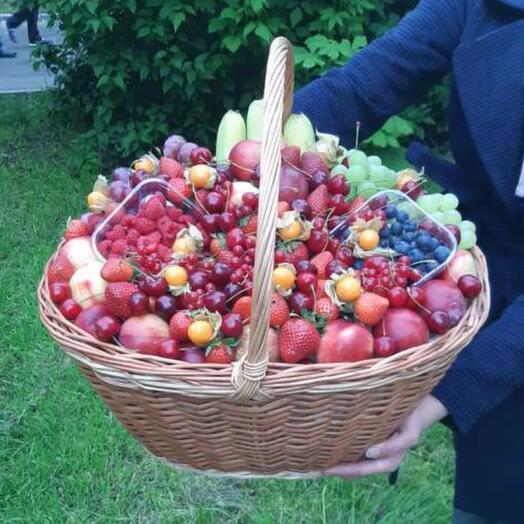 Корзина с фруктами «Макси»