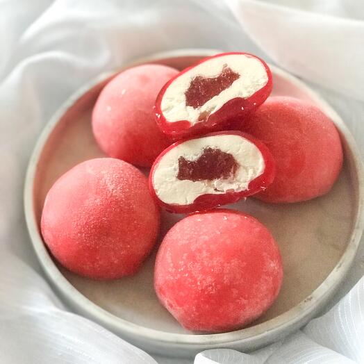 Моти клубничный милкшейк