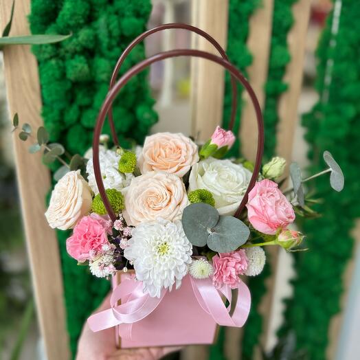 Цветы в коробке🌸