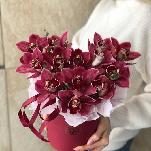 Орхидеи в шляпной коробке 💓️ оттенок может отличатся