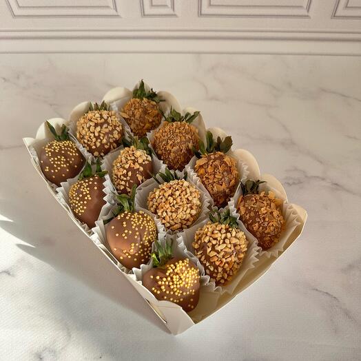 Fresa en chocolate 12 piezas