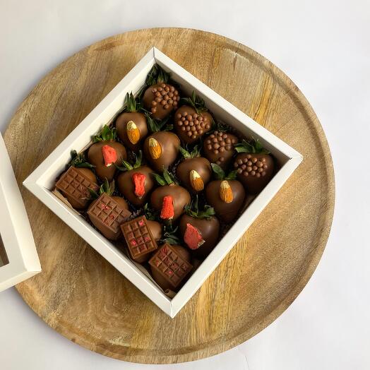 Fresa en chocolate, conjunto "Praga" M