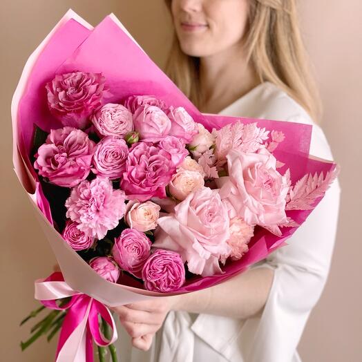 Розовое шампанское. Розы и пион. розы в букете