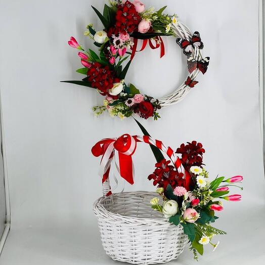 Пасхальный венок с корзиной для кулича