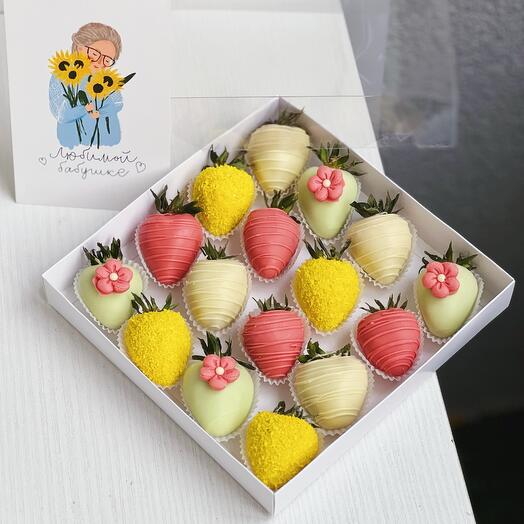Клубника в шоколаде 16 шт «Весна»