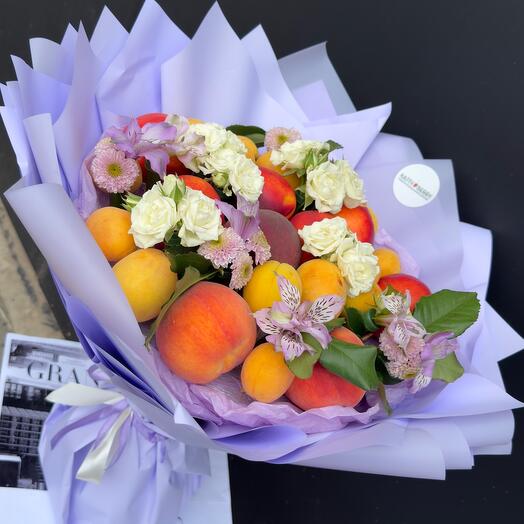 Фруктовый букет с цветами 🍎💐