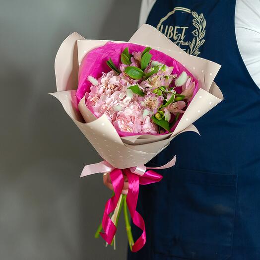 Сборный минибукет с гортензией 1613f