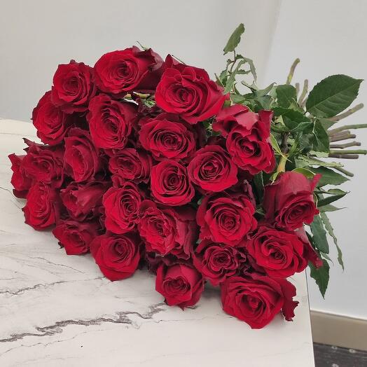 Ramo de rosas de 25 piezas Ecuador 70 cm