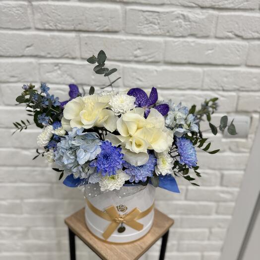Цветы в коробке 🌸