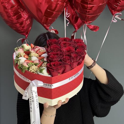 Цветы с клубникой M