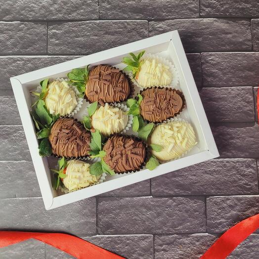 Клубника в шоколаде " Кудряшка"