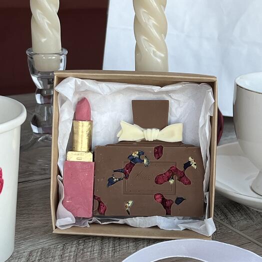Conjunto de perfume de chocolate y lápiz labial