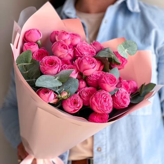 Ramo de rosas con eucalipto 🌿